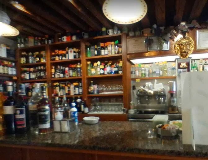 Cantine del Vino già Schiavi, Venedig
