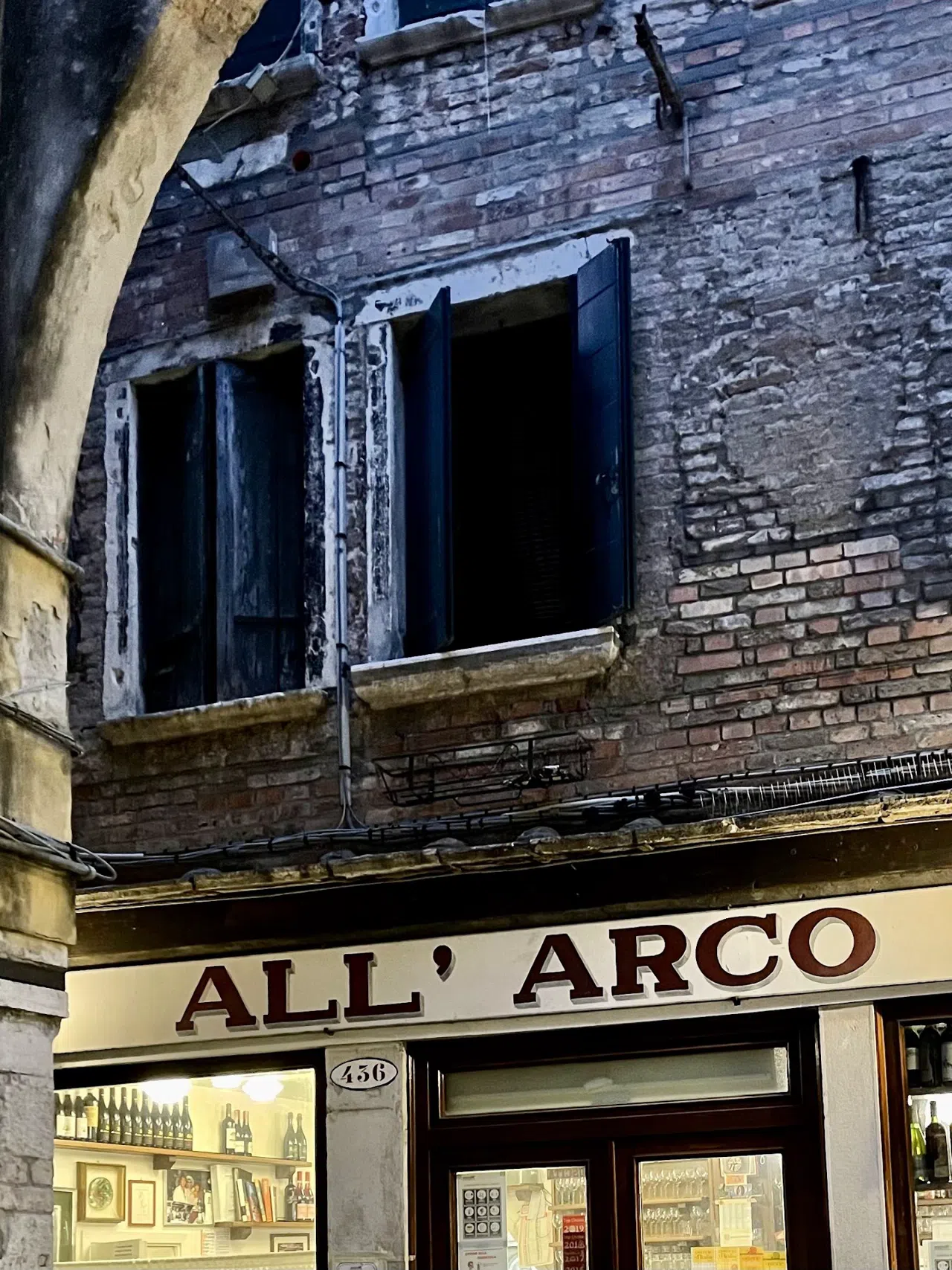 Seks om aftenen i Venedig: Byens rigtige spisebord er en bar